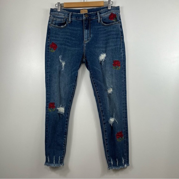 Driftwood Joyce Boho Rose Embroidered Distressed Raw Hem Cropped Jeans Size 26 - Picture 11 of 11